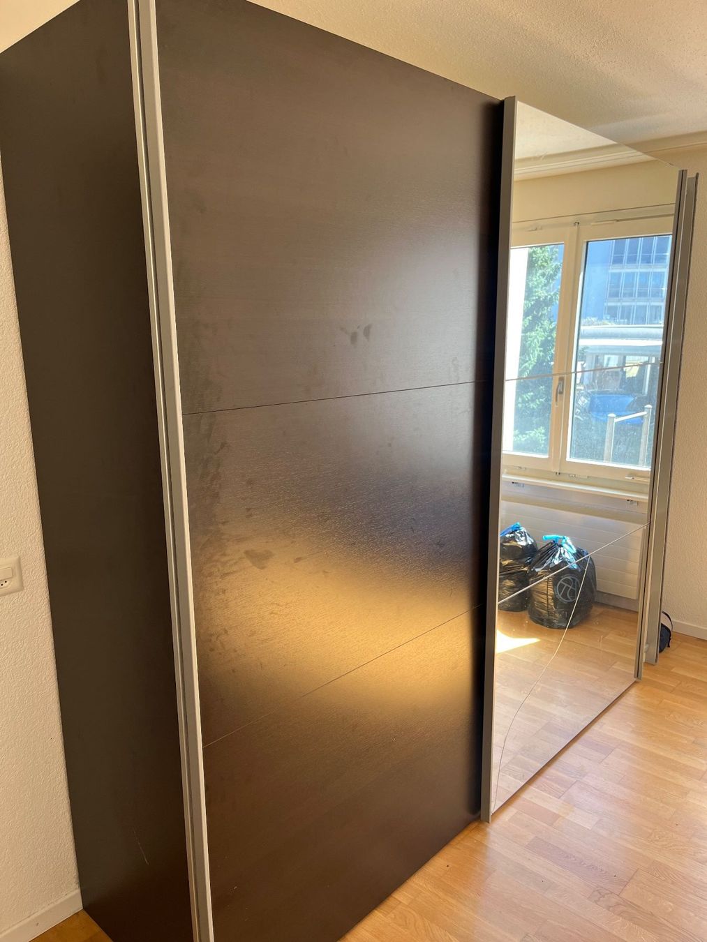 Armadi: Hochwertiger Kleiderschrank – Usato da Trimbach venduto da mm1