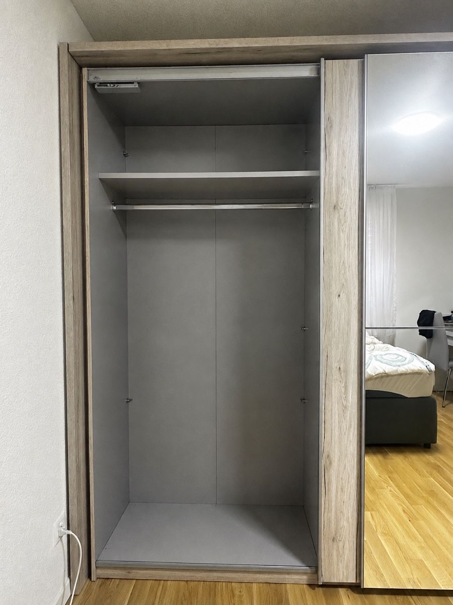 Conforama Armoires: Kleiderschrank – D'occasion à Gränichen par tko_2ldk 2