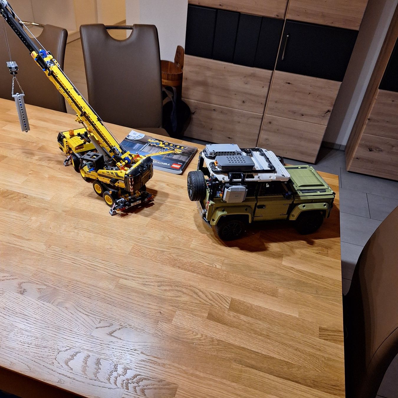 Technics Kit di costruzioni: LEGO Technic 42110 Land Rover Defender & 42084 Hook Loader – Nuovo (secondo la descrizione) da Zell LU venduto da jan_kl69 2
