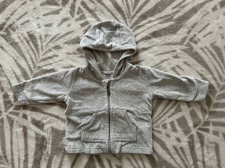 Flauschige graue Babyjacke Gr. 62/68