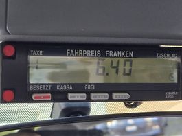 Toyota prius mit Taxameter und Tachograf verhandelbar
