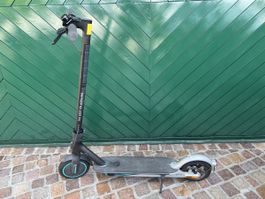 E-Scooter Xiaomi Mi Pro 2 Mercedes AMG Petronas F1 Team