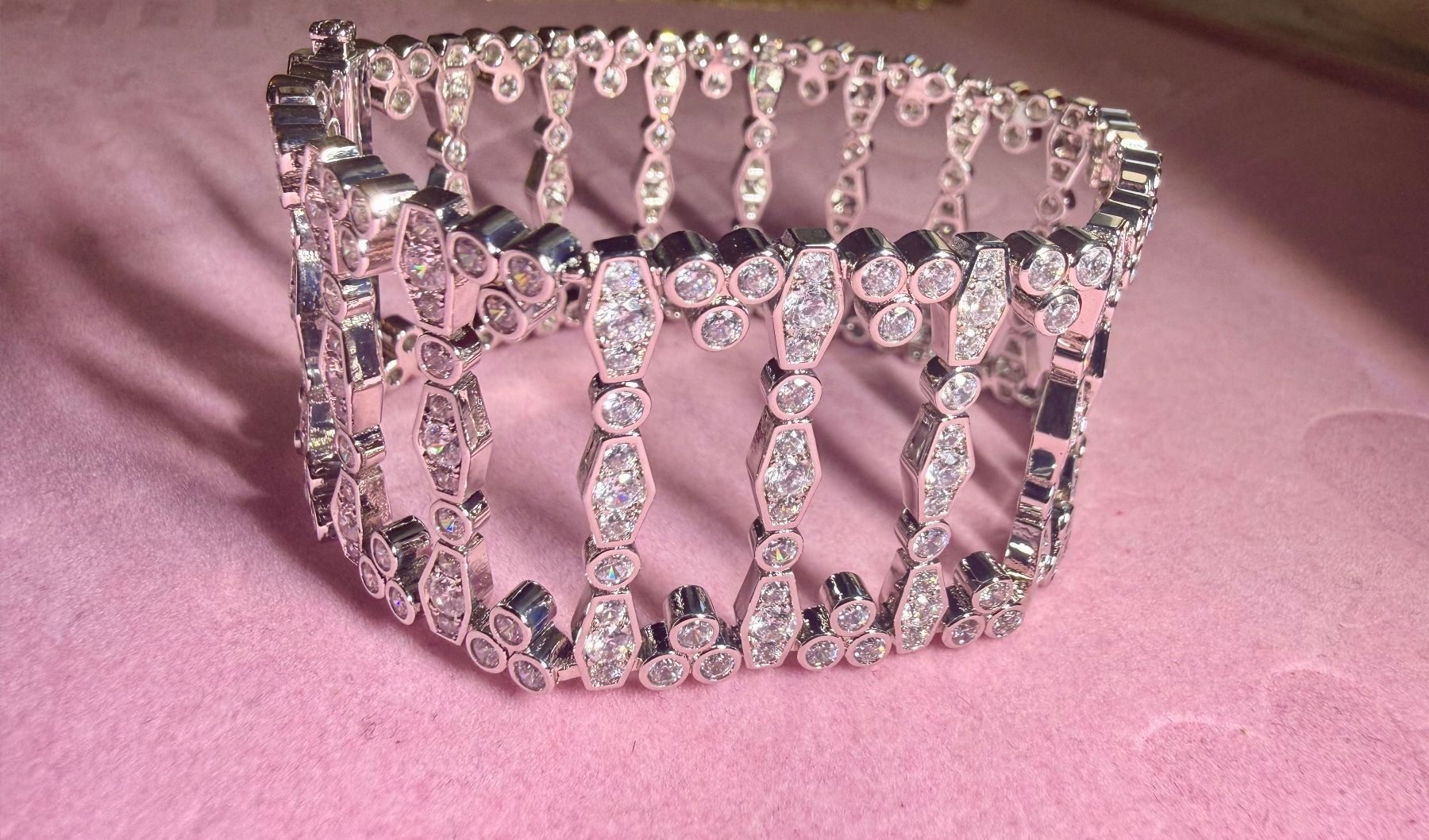 Bracciali & Braccialetti: Bracelet Diamants – Nuovo e nell'imballaggio originale da St-Maurice venduto da Sandrinette123