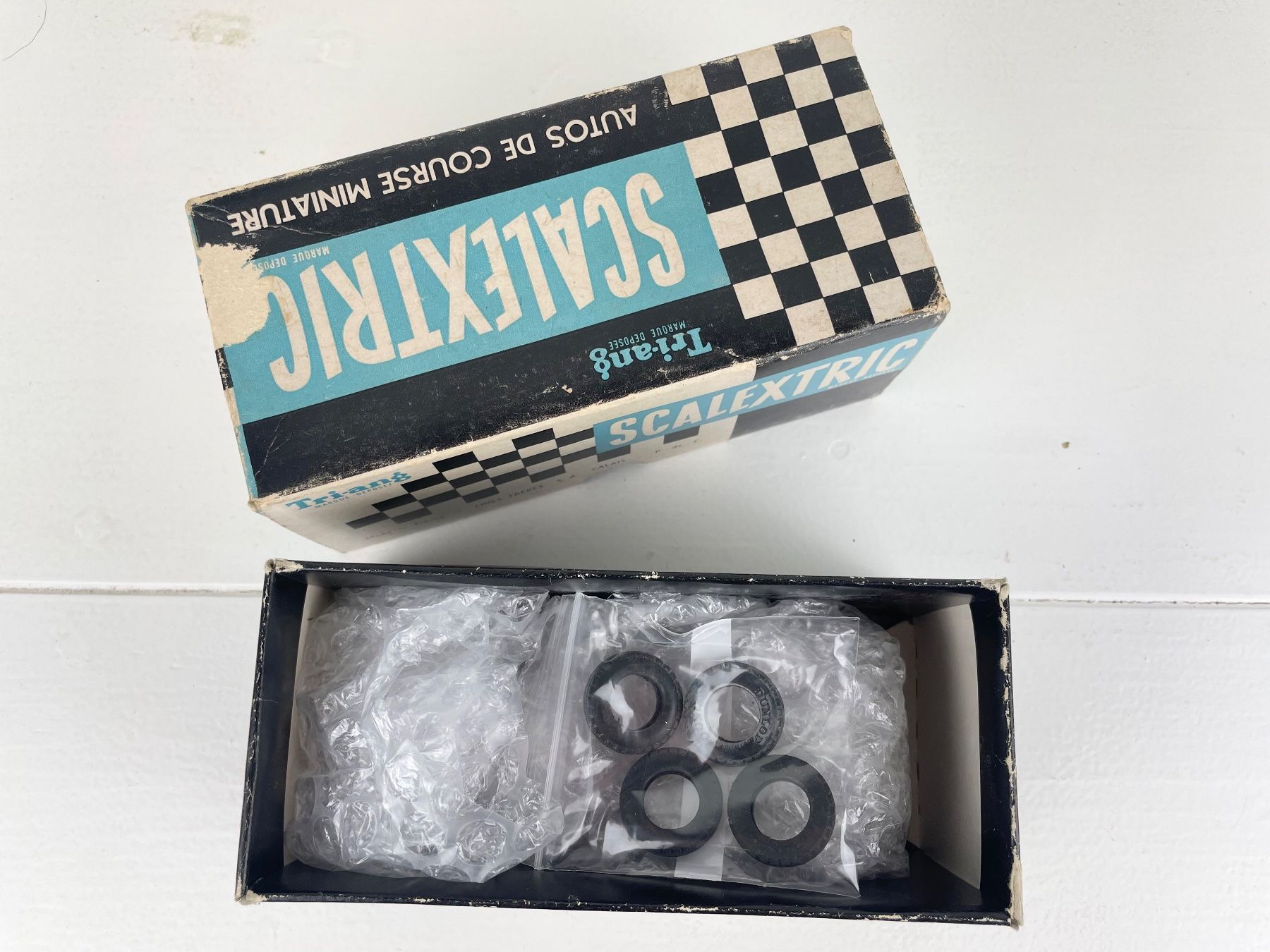 Piste: Vintage Scalextric C59 BRM Red #8 – Nuovo (secondo la descrizione) da Genthod venduto da lightyear63 9