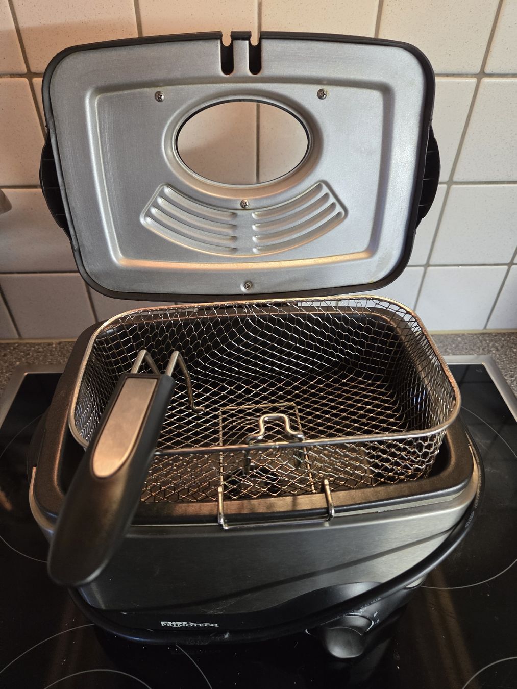 Komplettküchen: Friteuse PRIMOTECQ Mini en inox bon état – Gebraucht aus Brügg BE von man_xyd9 3