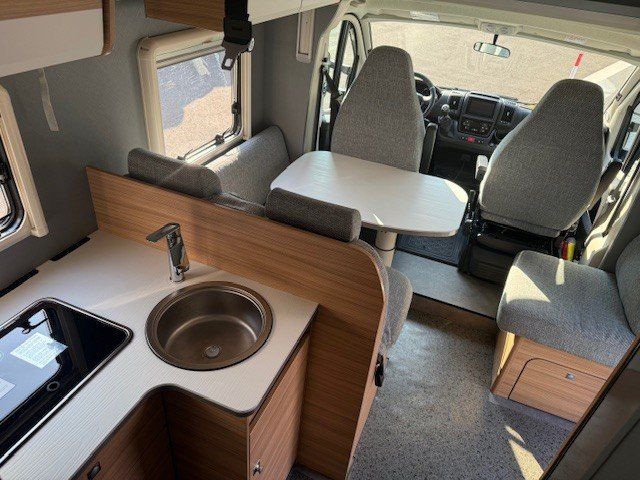 Fiat Veicoli da campeggio: Dethleffs Just 90 T7052 – Usato da Marbach SG venduto da Tcelica 4