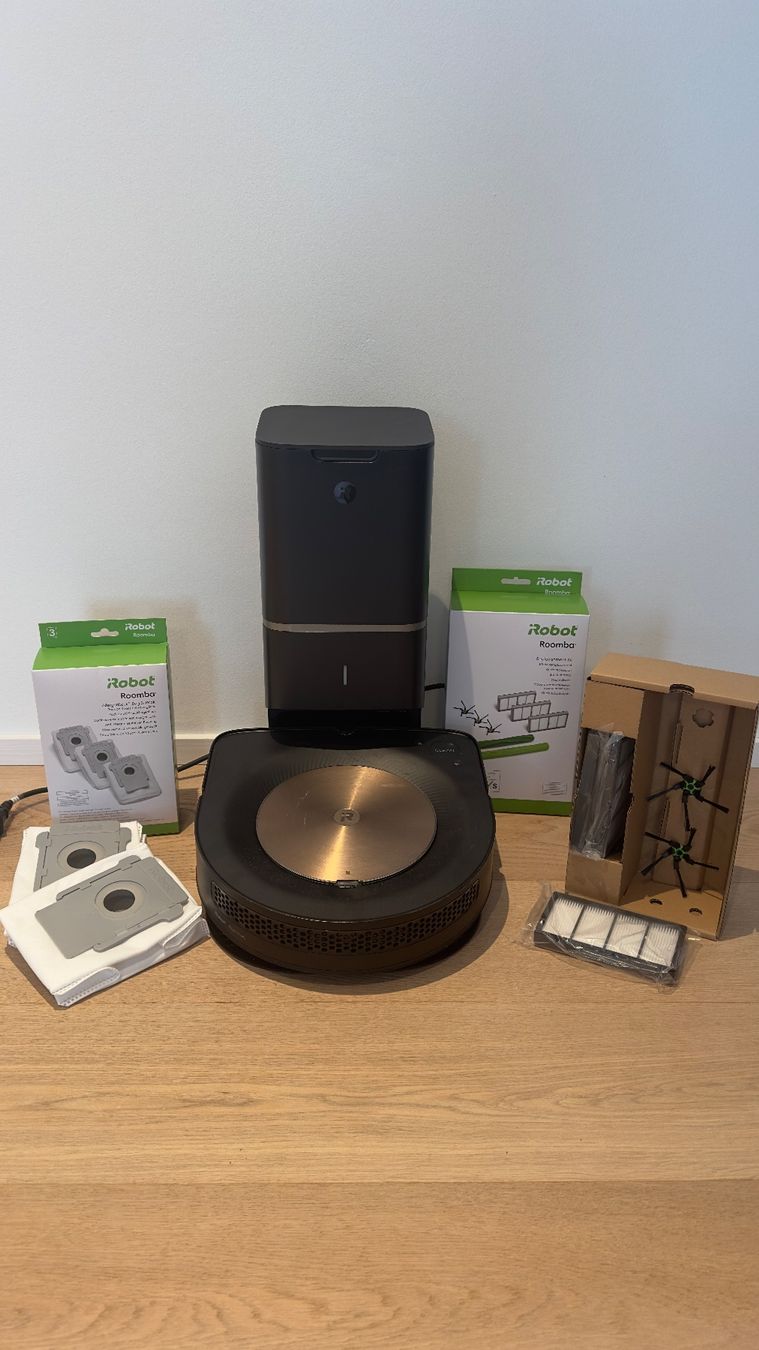 Irobot Aspirapolveri & Accessori: iRobot Roomba s9+ Vacuum Cleaner - Excellent Condition! – Usato da Immensee venduto da mor_7kv2