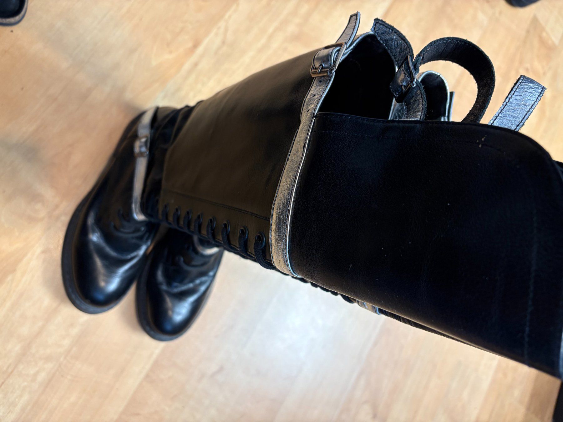 Damenschuhe: Spezielle Lederstiefel Gr. 36 – Gebraucht aus Willisau von ani_gtk8 1