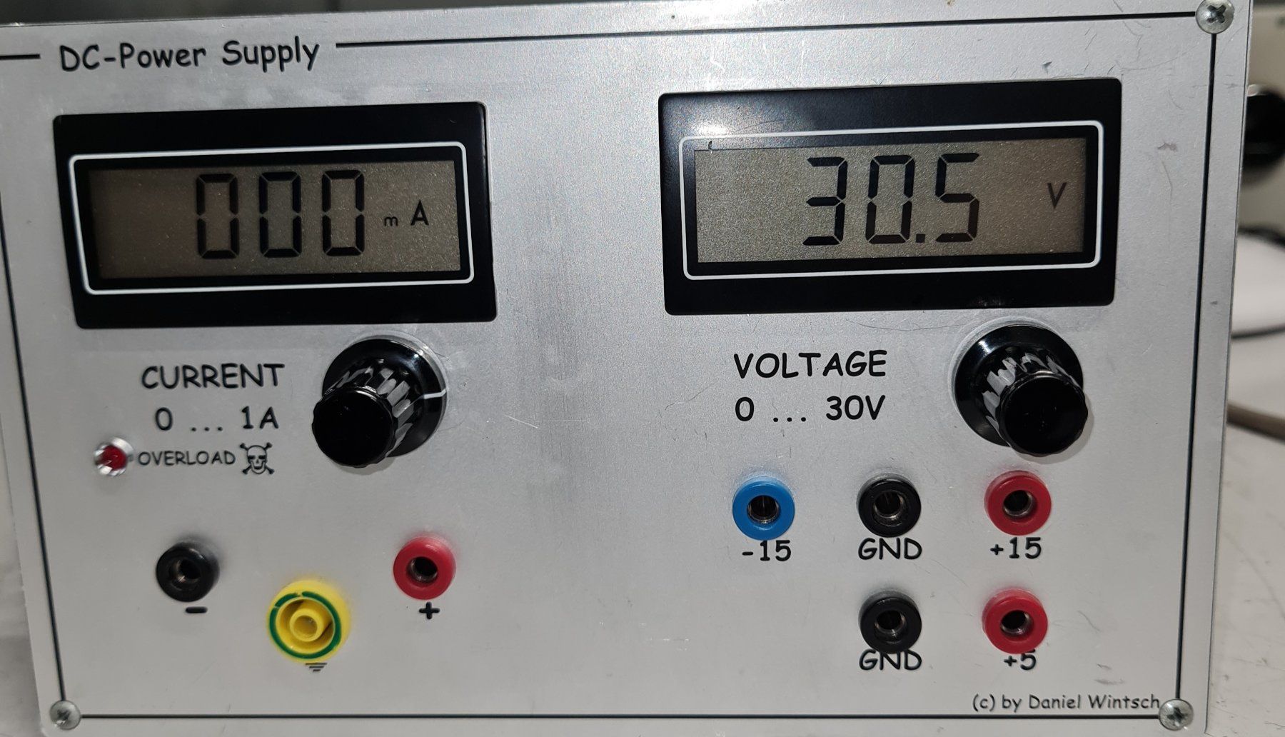 Elettrotecnica: Labornetzgerät 0-30V, 0-1A, Linear – Usato da Horw venduto da Arta20000