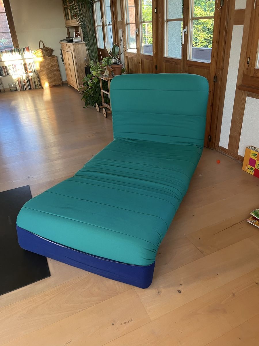 Sofas: Klappsofa türkis blau als Bett oder Liege nutzbar – Gebraucht aus Bern von flo_d62x 2