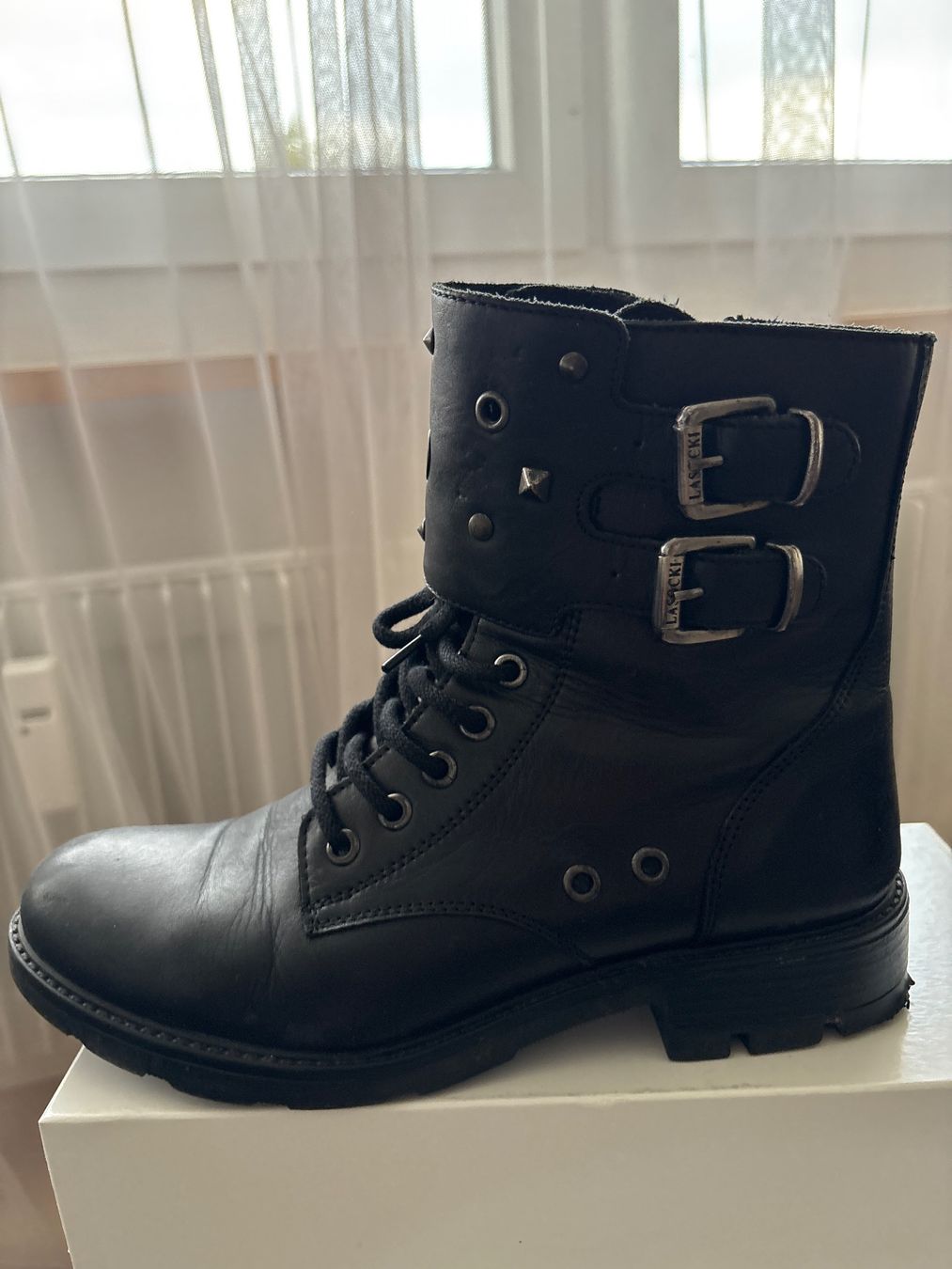 Scarpe da donna: Leder Stiefeletten gr39(38) – Usato da Niederbipp venduto da blu_jw7r 2