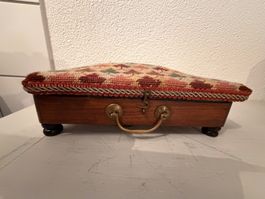 Antiker Fussschemel
