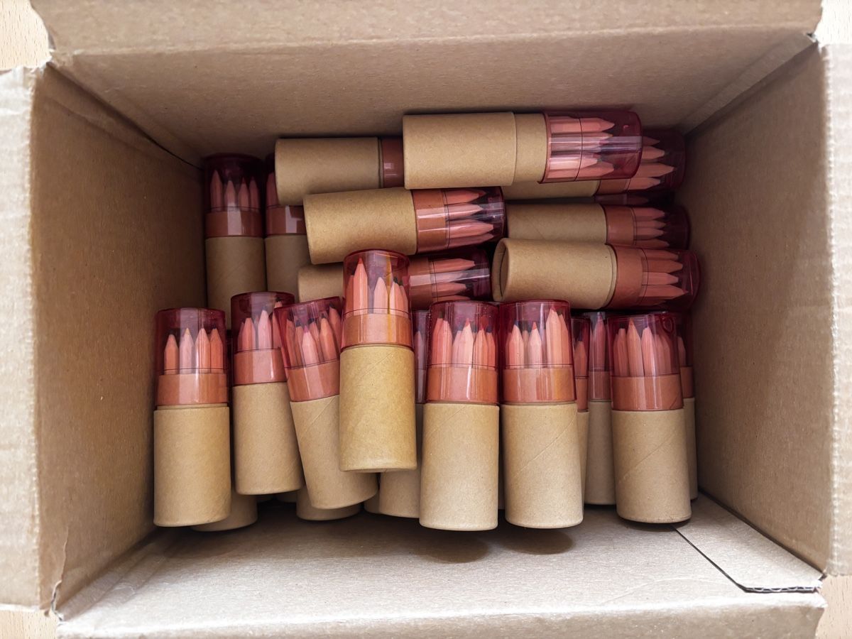 Penna & Evidenziatori: 38 Stifte-Sets à 12 farbstifte – Nuovo e nell'imballaggio originale da Thun venduto da Gogan