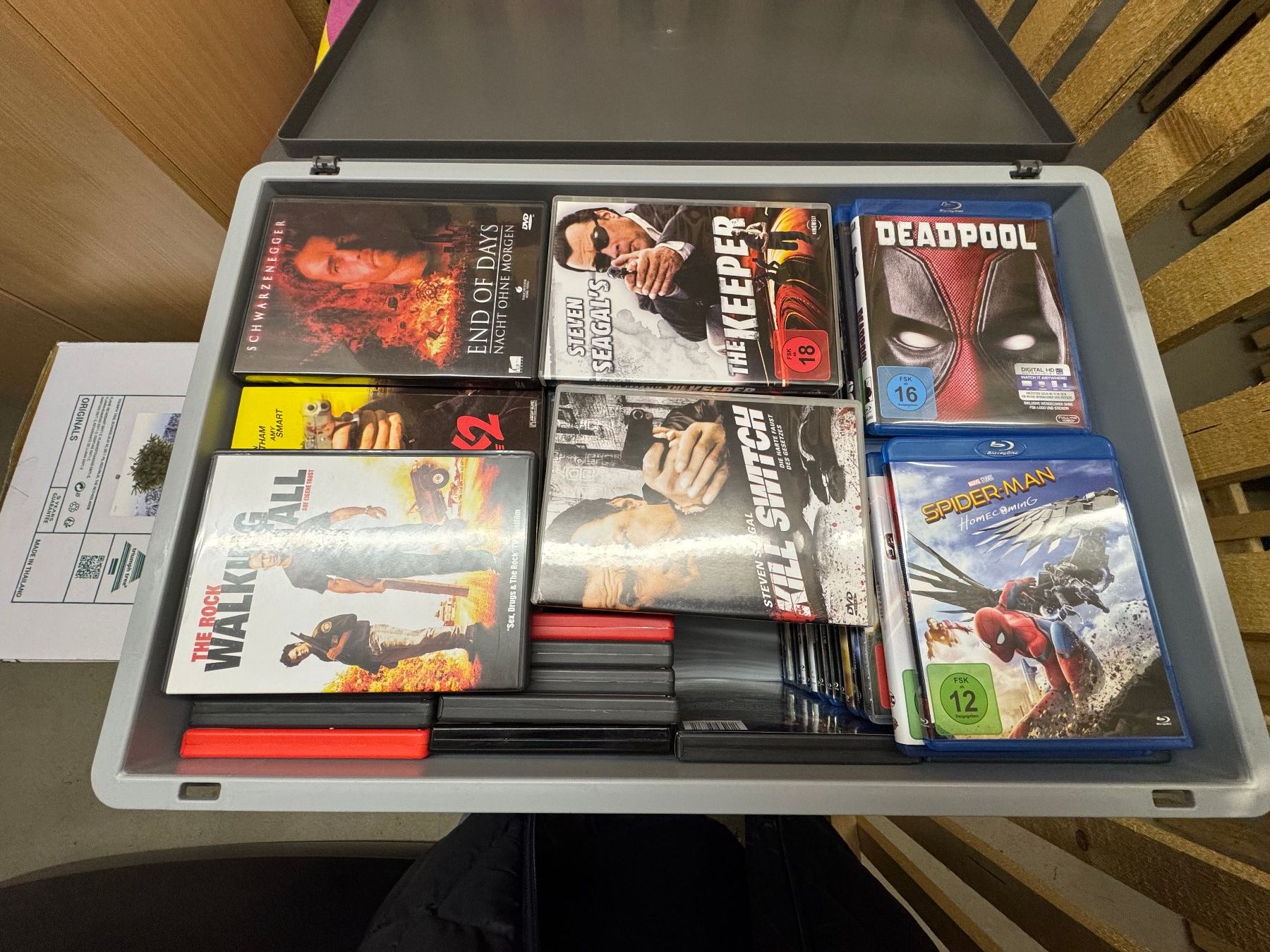 Tutti i DVDs: DVD Sammlung – Usato da Gibswil venduto da Zetterberg