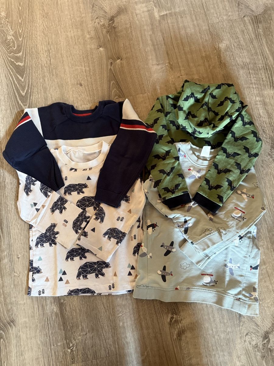 Lotti & Set di vestiti: Xxl Kleiderset Junge Grösse 98 – Usato da Hersiwil venduto da Sheila1986