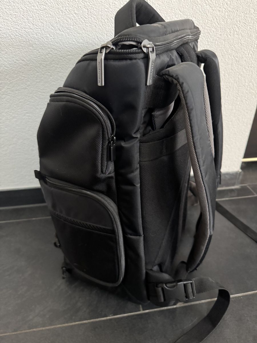 Manfrotto Zaini: Manfrotto Foto Rucksack L - NEU  -  Schnäppchen – Nuovo (secondo la descrizione) da Gurmels venduto da topsommer 1