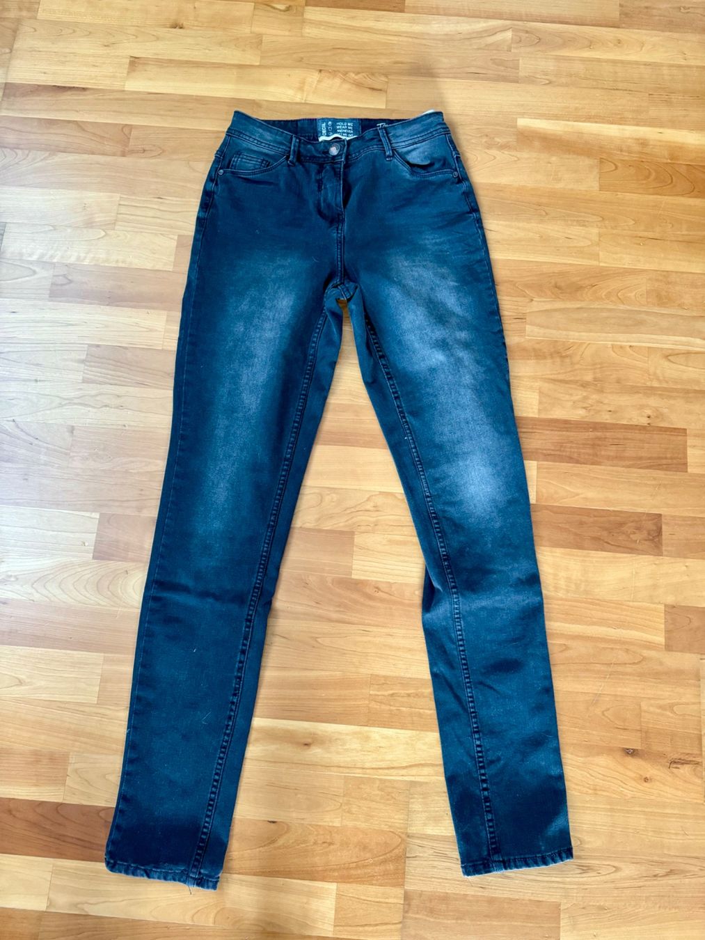 Cecil Jeans: Schwarze Jeans von Cecil Modell Toronto – Usato da Schüpbach venduto da 2ndHandRose