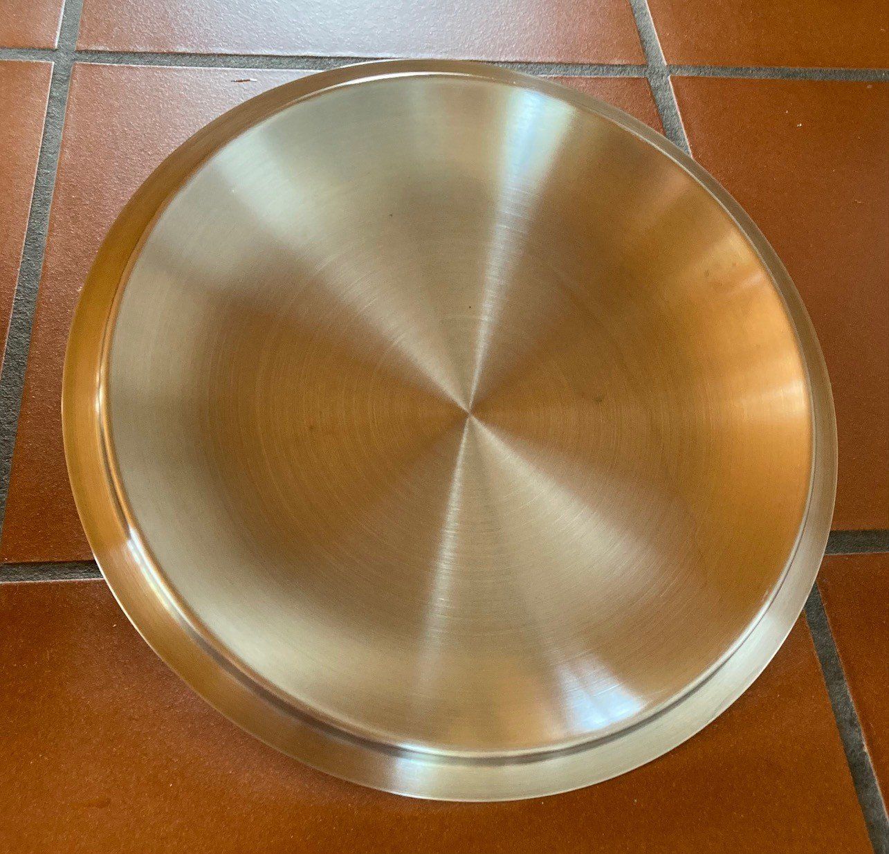 Pentole: Grosser Kochtopf mit Deckel/Grossraumtopf – Usato da Orselina venduto da Vrenegonde 7