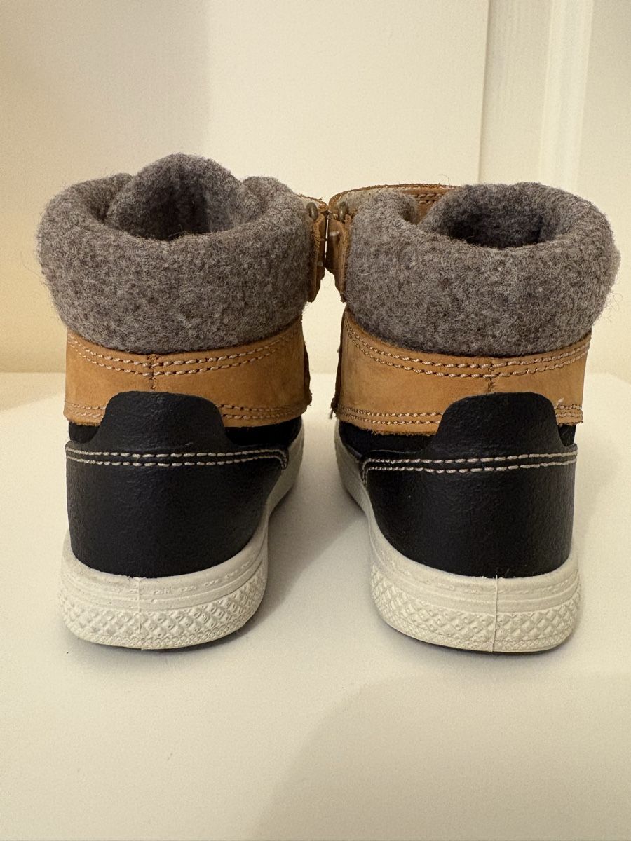 Primigi Chaussures garçon: Bottines Primigi 23 – Neuf (Voir description) à Neuchâtel par gdagda 1