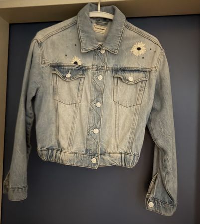 Hübsches Jeansjäckchen