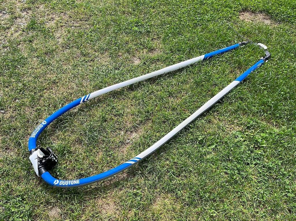 Duotone Surf: Duotone Carbon Gabelbaum 175-225cm – Usato da Stallikon venduto da 8bft