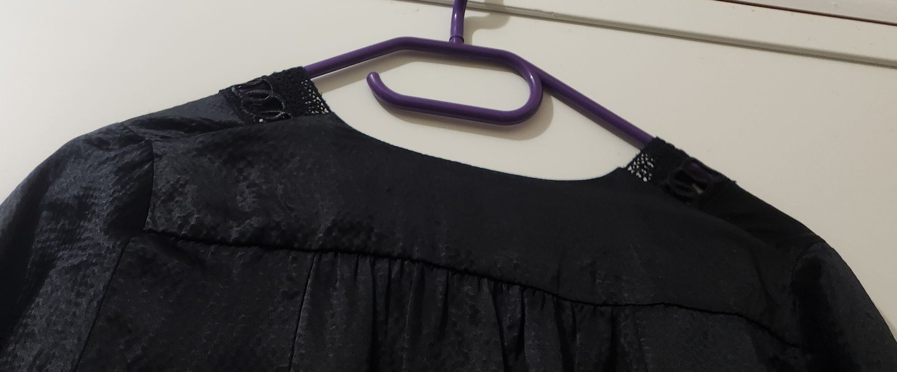 Sandro Kleider: Robe noire Sandro 100% Soie taille S/M – Gebraucht aus Niedergösgen von Eva2410 4