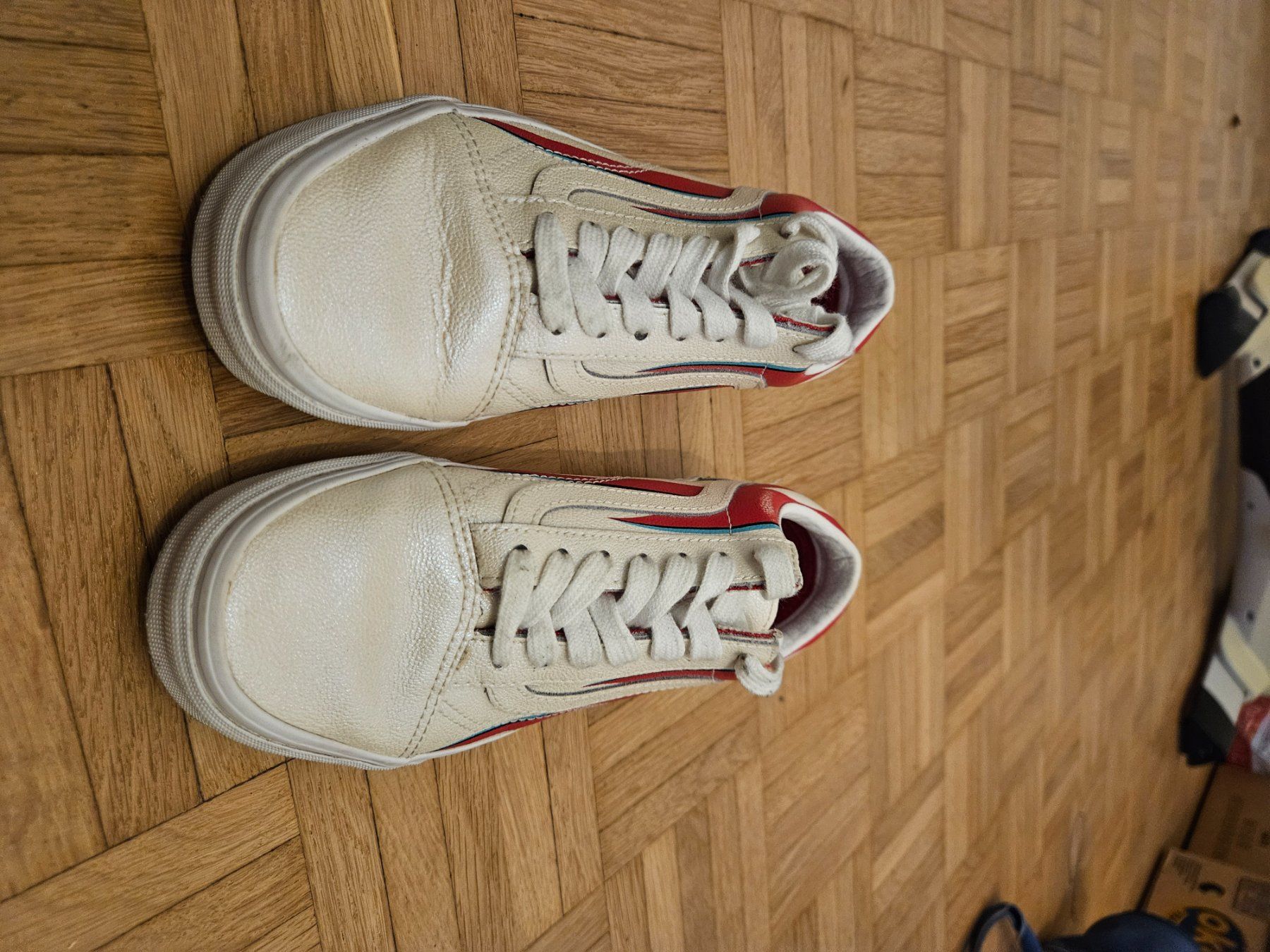 Vans Scarpe da donna: 2019 David Bowie Vans – Usato da Basel venduto da MrRitschRatsch
