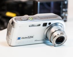 Sony DSC-P200 Digitalkamera