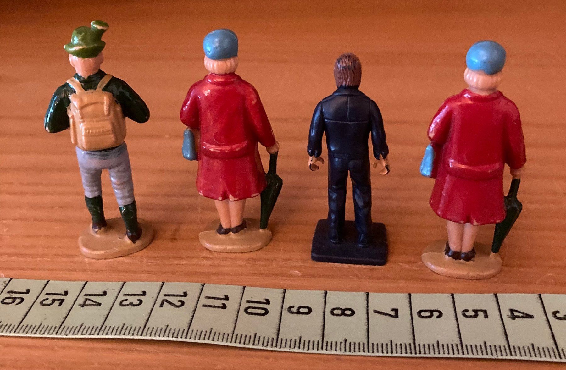 Statuette: Sammel-Figuren 60er Jahre – Usato da Liebefeld venduto da Rhy19 1