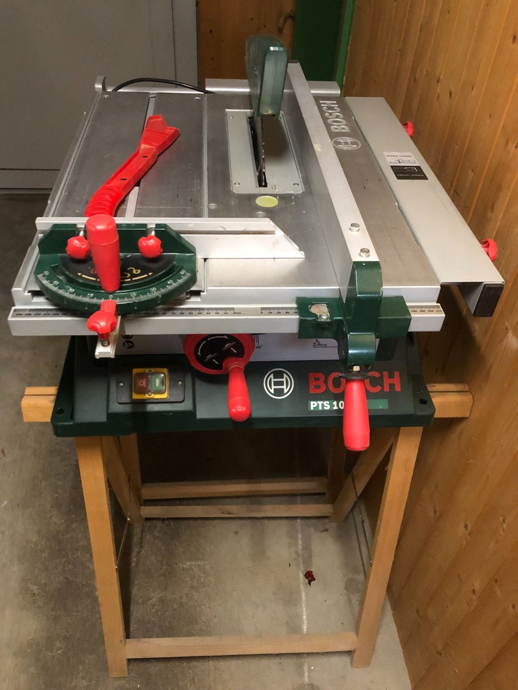 Bosch Seghe: Bosch Tischkreissäge PTS 10 – Usato da Füllinsdorf venduto da Kater46