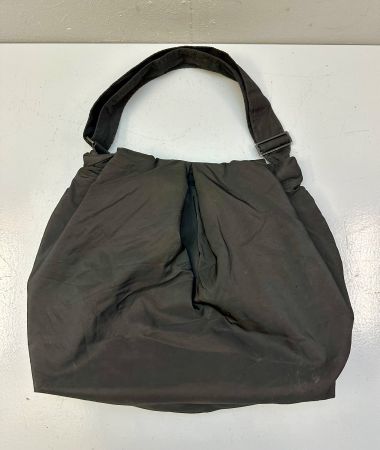 UMHÄNGETASCHE „SCHWARZ“ AB 1.- !!!