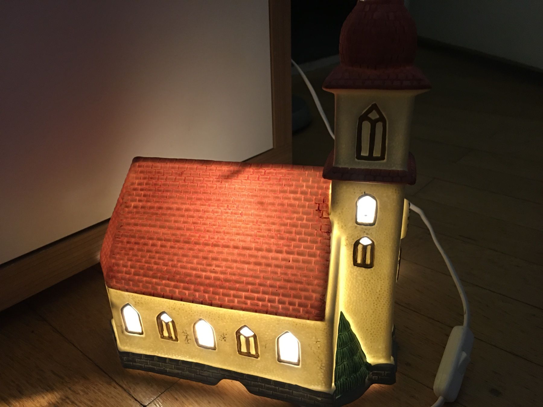 Lampade: Schöne Deko Lampe Kirche Gebäude mit Stecker – Usato da Grenchen venduto da Wolfine 2