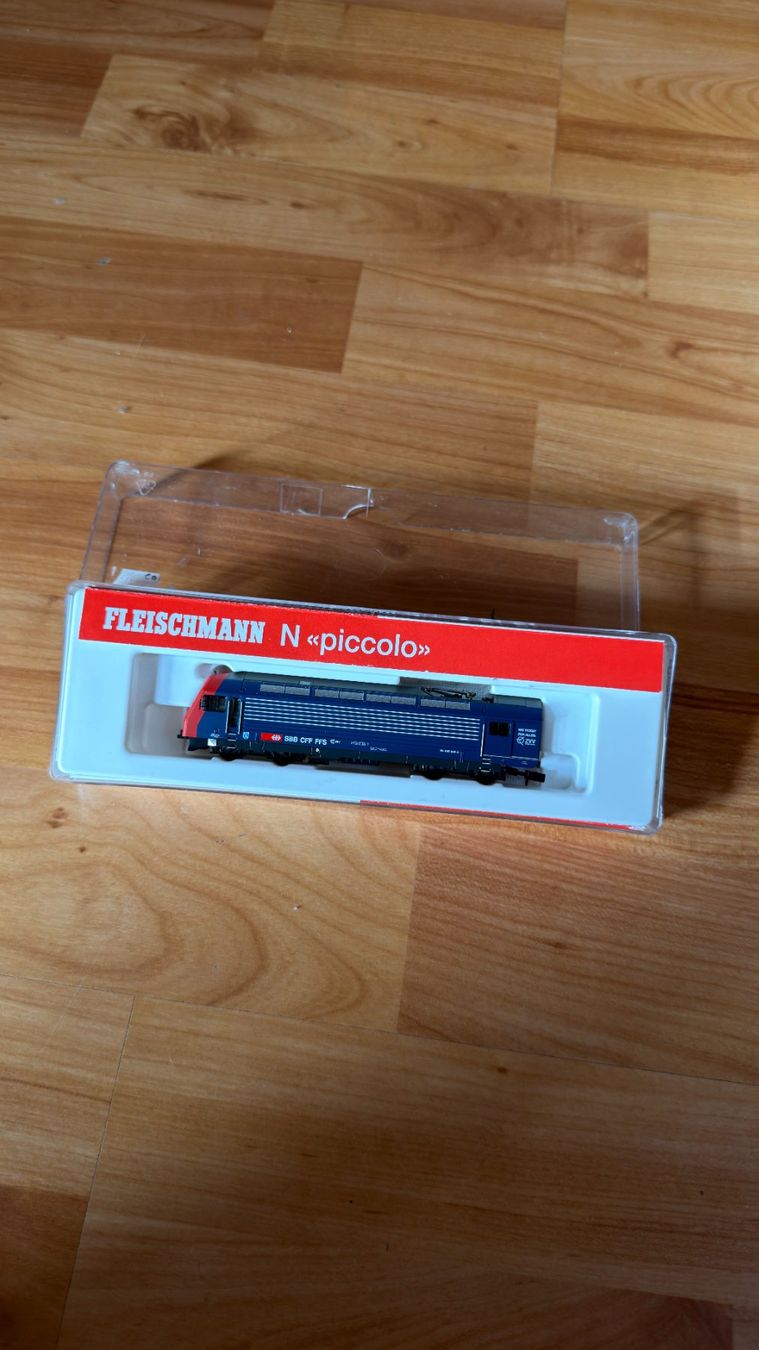 Fleischmann Modellini di ferrovie: Fleischmann SBB ZVV Re450 – Usato da Préverenges venduto da chrisch111 1