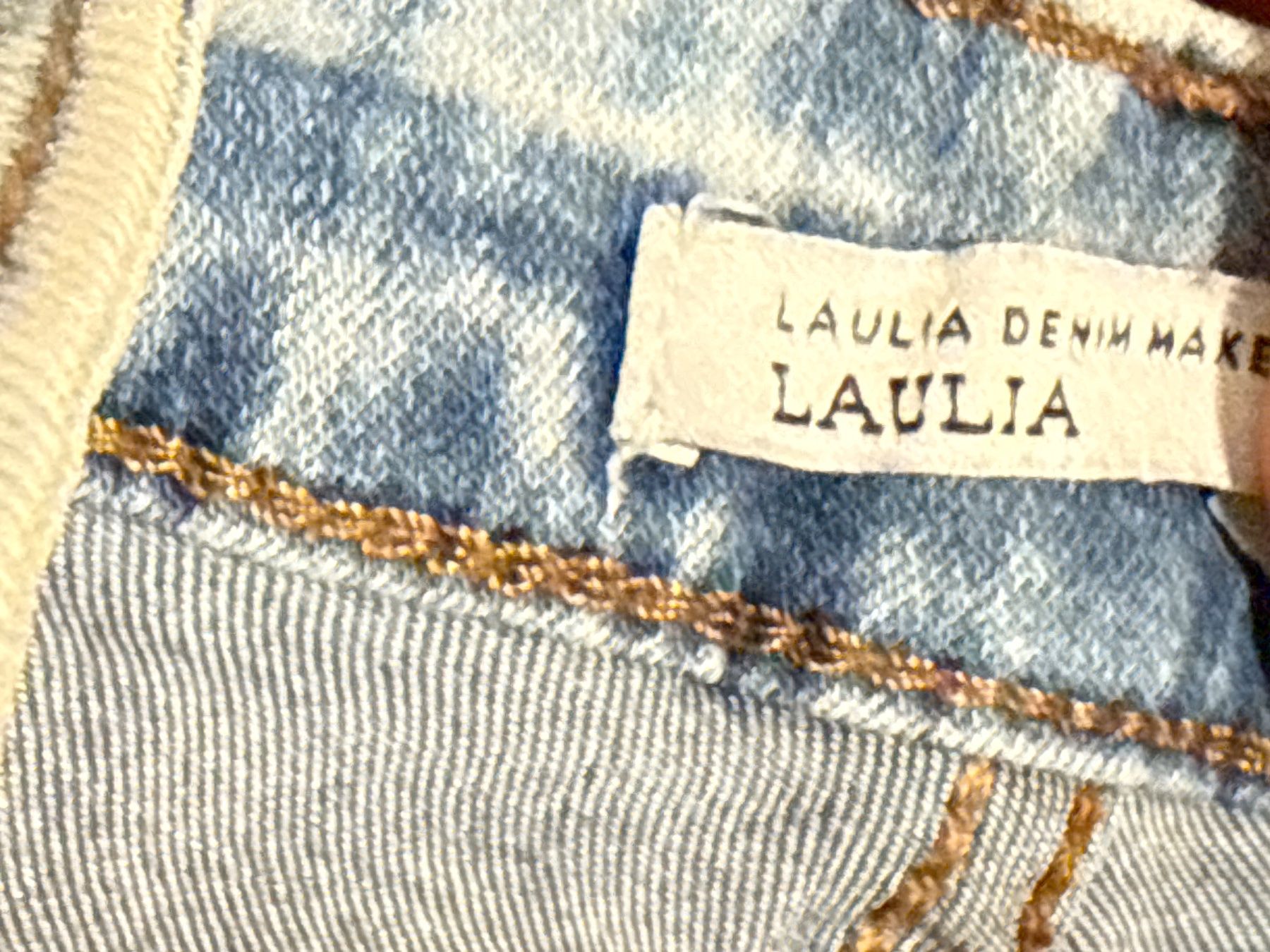 Jeans: LAULIA- Damen Jeans  M/L – Usato da Amriswil venduto da used2use 3