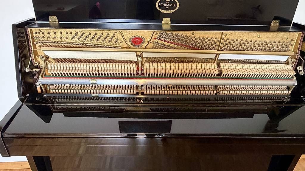 Strumenti musicali: Schimmel Klavier schwarz poliert 112/5 – Usato da Uitikon Waldegg venduto da bingo007. 2