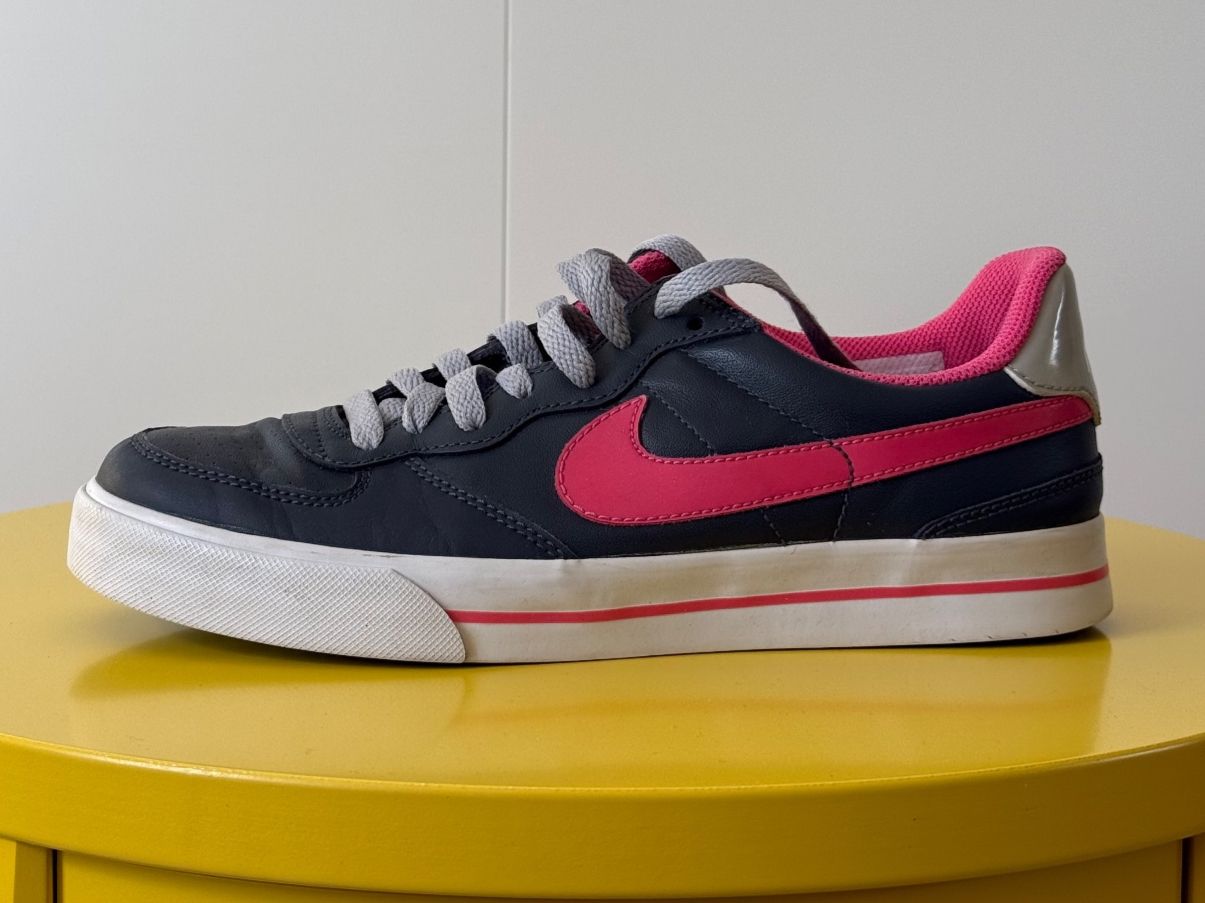 Nike Scarpe da donna: Nike Sneakers für Damen – Usato da Schaffhausen venduto da ModestyB