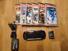 Sony PSP 3004 Schwarz + 6 Spiele