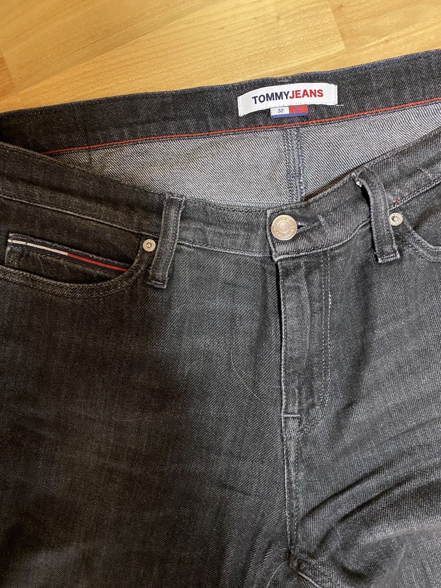 Tommy Hilfiger Jeans: Jeans Tommy Hilfiger – Nuovo (secondo la descrizione) da Schnottwil venduto da eka_sk9q 5