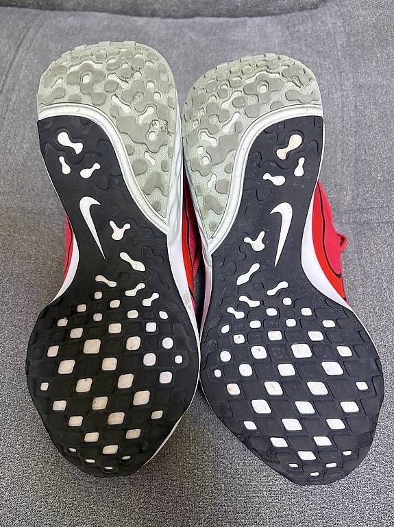 Scarpe da uomo: Nike Schuhe  – Usato da Muttenz venduto da Callejero 3