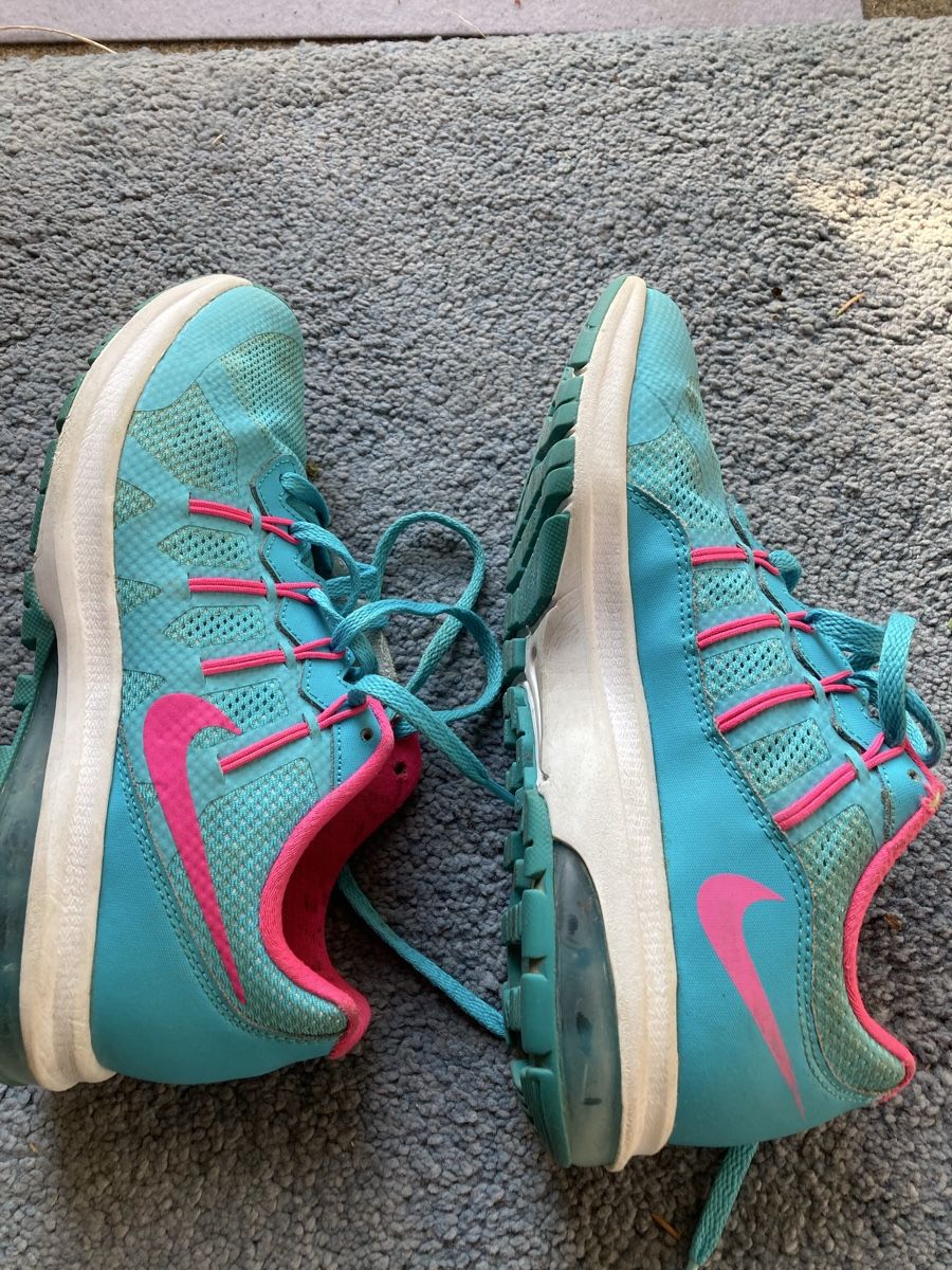 Nike Scarpe per ragazze: Nike Max Dynasty neuwertig – Nuovo (secondo la descrizione) da Wetzikon ZH venduto da Kohle3 1