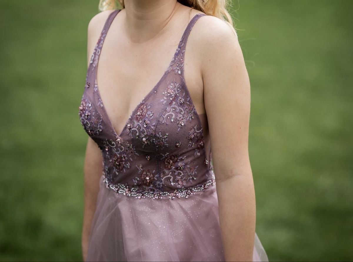 Vestiti: Festkleid Rosa  – Usato da Frutigen venduto da emi_55wp 2
