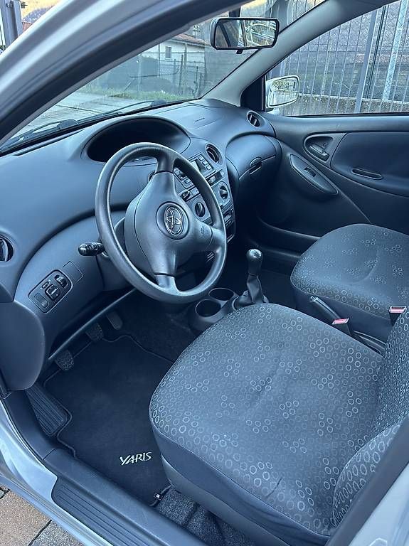 Automobili: Toyota Yaris 1.3 collaudata  – Usato da Gnosca venduto da pat_pgs2 3