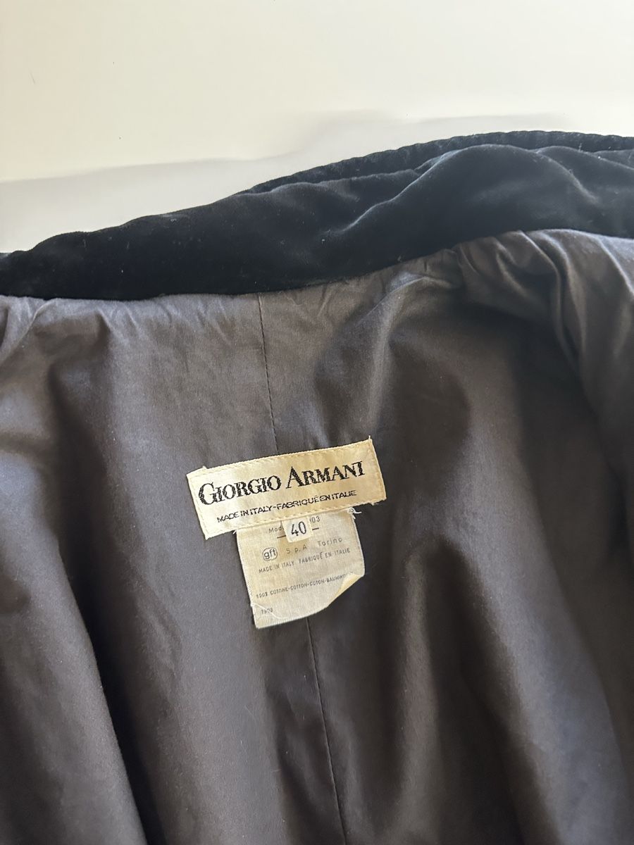 Armani Altro in Moda donna: Giorgio Armani Vintage Cape Samt – Usato da Chur venduto da LH1889 4