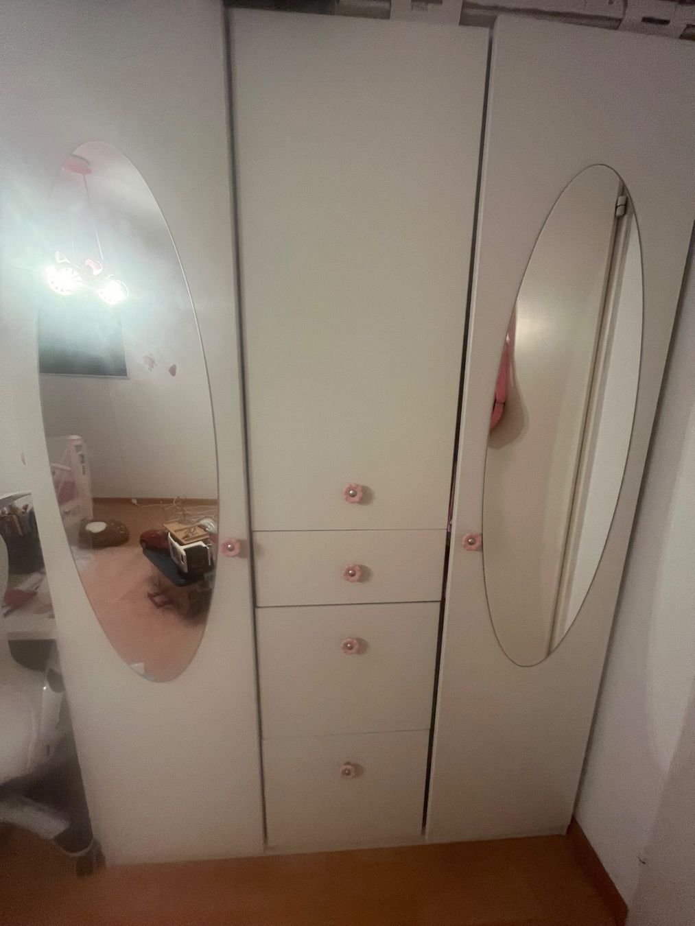 Armadi: Mädchen schrank – Usato da Schmerikon venduto da Janule