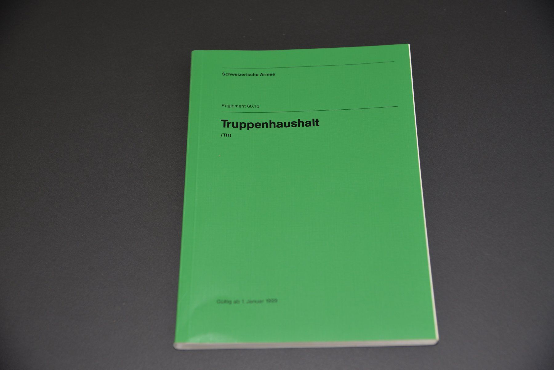 Libri: Reglement 60.1d, Truppenhaushalt – Usato da Lungern venduto da Kammer-Lungern 1