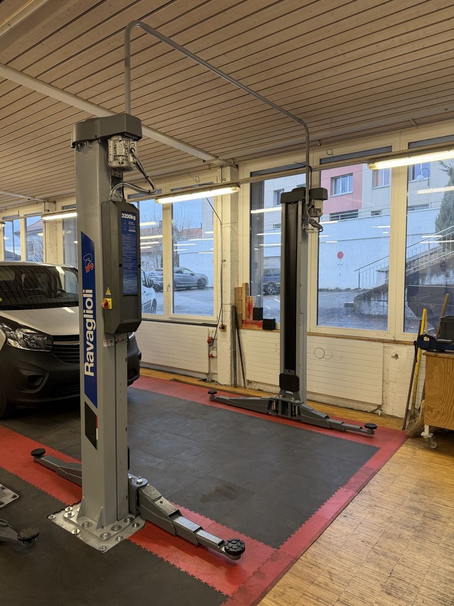 Rotary Hebebühne & Wagenheber: Ravaglioli Nagelneu 3200Kg Hebebühne – Neu (gemäss Beschreibung) aus Heiden von Rosenberg-Garage9410 1