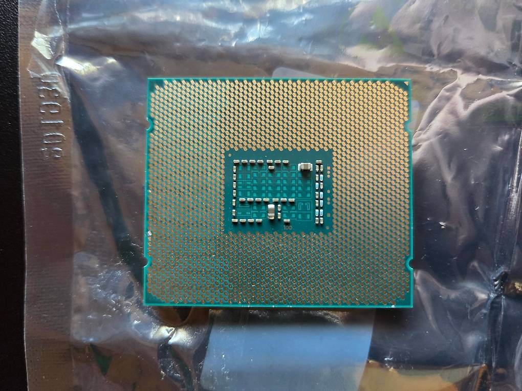 Intel Componenti elettronici: Intel Xeon E5-2678 v3  12 Core / 24 Threads  2.5 GHz – Usato da Krattigen venduto da Technodrom 1