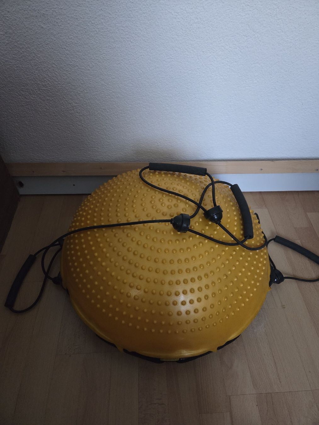 Hometrainer: Gebrauchte gelbe Balance-Halbkugel! – Usato da Thun venduto da Jaso8