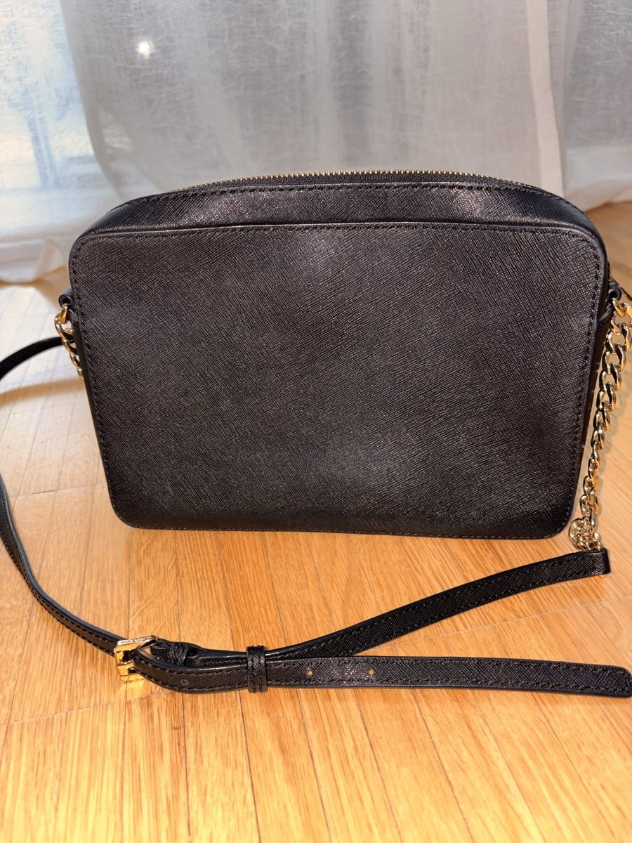 Michael Kors Borse da donna: Michael Kors Handtasche Schwarz – Usato da Winterthur venduto da Davidloetscher 2