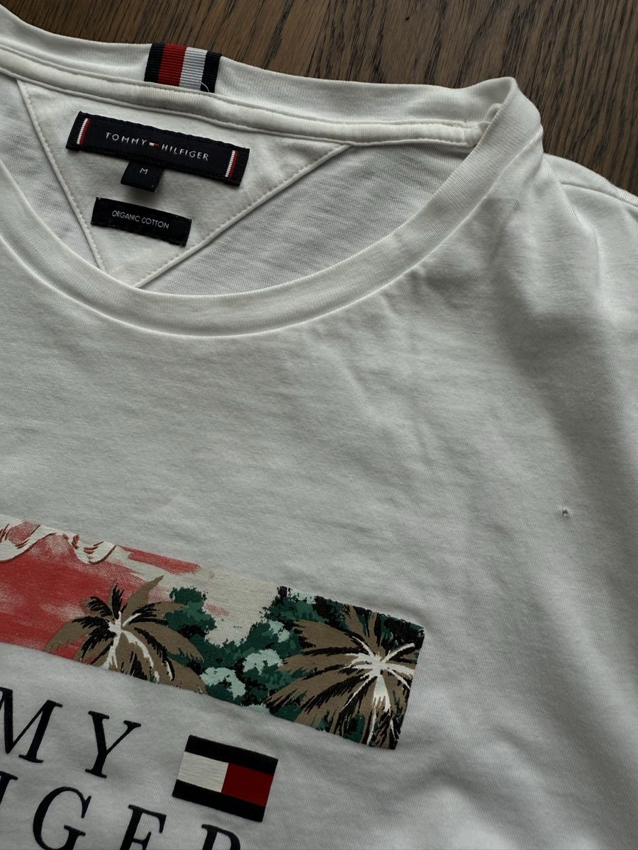 Tommy Hilfiger T-Shirts: Tommy Hilfiger T-Shirt M – Gebraucht aus Galgenen von Nicki40 2